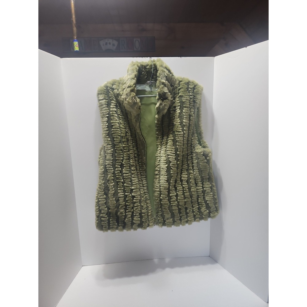 Fu Da Women's Reversible‎ Faux Fur Vest Green Size M